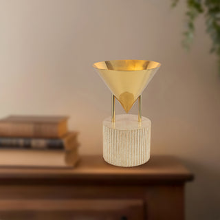 Versus 15 in Table Lamp