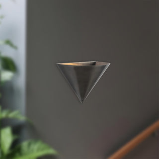 Versus 8 in Wall Sconce